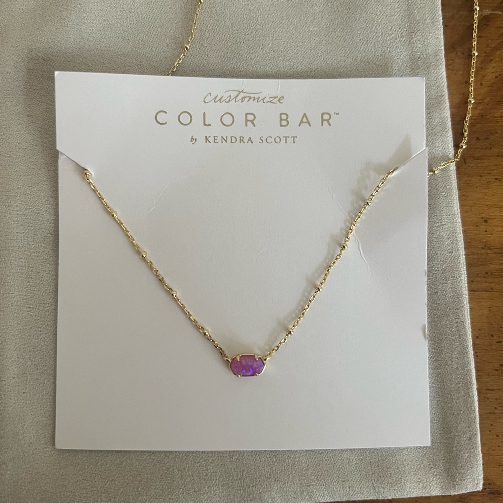 Kendra Scott pink necklace